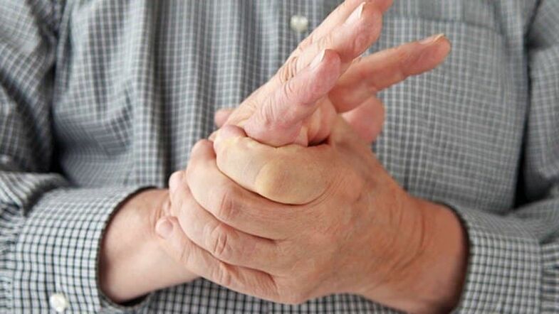 Wie man Schmerzen in den Fingern der Finger loswerden